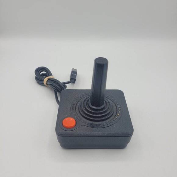 OEM Genuine Atari 2600 Wired Classic Joystick Controller Pad Black - Picture 1 of 4